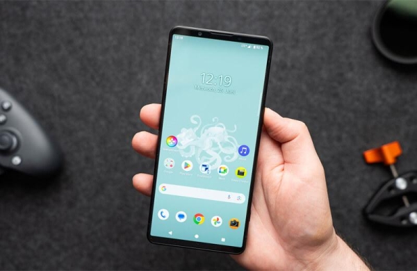 Обзор Sony Xperia 1 VII: смартфона с классическим дизайном и отличными камерами