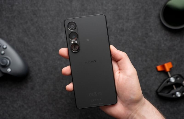 Обзор Sony Xperia 1 VII: смартфона с классическим дизайном и отличными камерами