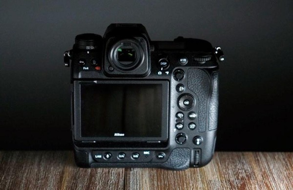 Обзор Nikon Z9: универсальная беззеркальная камера со съёмкой видео 8K Обзор Nikon Z9: универсальная беззеркальная камера со съёмкой видео 8K